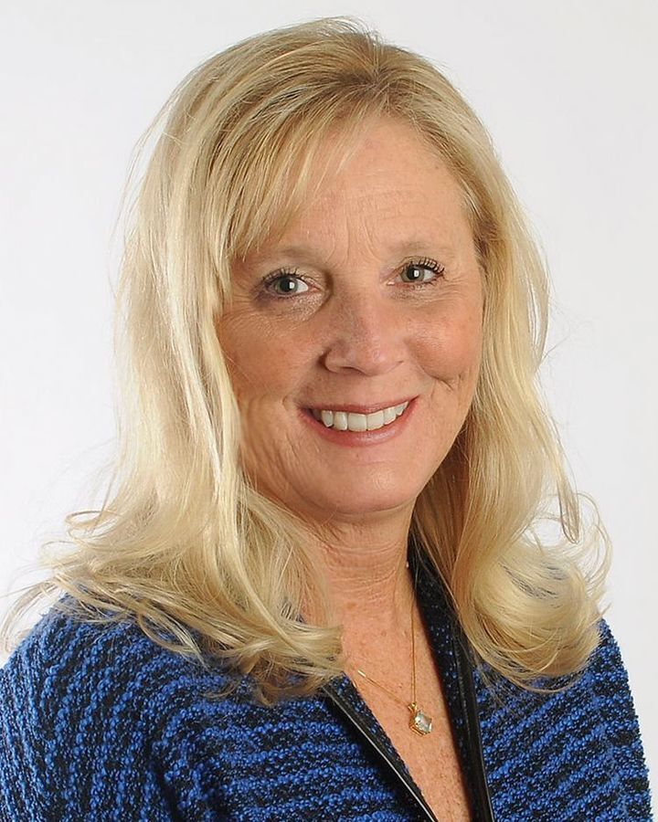 Tami Ladd Council Bluffs Office NP Dodge Real Estate